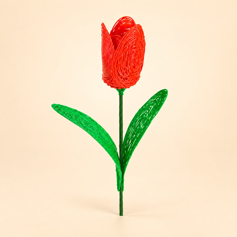 Red tulip made with the Pen'Up 3D pen using the Floral Kit